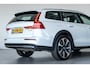 Volvo V60 Cross Country B5 Ultimate Pano-dak | Parkeerverw.| B&W | Trekh. | Nappa massage/ventilatie | 20"