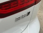 Volvo V60 Cross Country B5 Ultimate Pano-dak | Parkeerverw.| B&W | Trekh. | Nappa massage/ventilatie | 20"