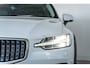 Volvo V60 Cross Country B5 Ultimate Pano-dak | Parkeerverw.| B&W | Trekh. | Nappa massage/ventilatie | 20"