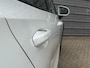 Volvo V60 Cross Country B5 Ultimate Pano-dak | Parkeerverw.| B&W | Trekh. | Nappa massage/ventilatie | 20"