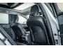 Volvo V60 Cross Country B5 Ultimate Pano-dak | Parkeerverw.| B&W | Trekh. | Nappa massage/ventilatie | 20"