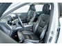 Volvo V60 Cross Country B5 Ultimate Pano-dak | Parkeerverw.| B&W | Trekh. | Nappa massage/ventilatie | 20"