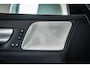 Volvo V60 Cross Country B5 Ultimate Pano-dak | Parkeerverw.| B&W | Trekh. | Nappa massage/ventilatie | 20"