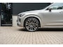 Volvo XC90 T8 Plus Bright B&W Pano Lucht 360 HUD Trek 22"