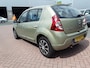 Dacia Sandero 1.6 MPI 90 Lauréate