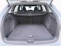 Volkswagen Golf Variant 1.5 eTSI R-Line | Head-up Display | Camera | Side Assist | ACC | Elek. Achterklep | Stuur-/Stoelverwarming | Black Style | Getint Glas | 18'' |