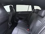 Volkswagen Golf Variant 1.5 eTSI R-Line | Head-up Display | Camera | Side Assist | ACC | Elek. Achterklep | Stuur-/Stoelverwarming | Black Style | Getint Glas | 18'' |