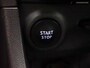 Renault Clio 0.9 TCe Limited Sport (PARKEERSENSOREN,NAVIGATIE,LM-VELGEN,CRUISE CONTROL,SPORTSTOELEN,KEYLESS START,TOPCONDITIE)
