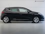Renault Clio 0.9 TCe Limited Sport (PARKEERSENSOREN,NAVIGATIE,LM-VELGEN,CRUISE CONTROL,SPORTSTOELEN,KEYLESS START,TOPCONDITIE)