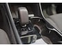 Volvo XC40 Extended Range Ultimate 82 kWh - Panorama/schuifdak - IntelliSafe Assist & Surround - 360º Camera - Harman/Kardon audio - Verwarmde voorstoelen & stuur - Parkeersensoren voor & achter - Elektr. bedienb. voorstoelen met geheugen links - Draadloze tel. lader - Warmtepomp - 19' LMV