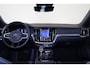 Volvo V60 T8 Recharge AWD Ultra Dark - Panorama/schuifdak - IntelliSafe Assist & Surround - 360º Camera - Harman/Kardon audio - Adaptieve LED koplampen - Verwarmde voorstoelen, stuur & achterbank - Parkeersensoren voor & achter - Elektr. bedienb. voorstoelen met geheugen - Head up display - 21' LMV