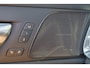Volvo V60 T8 Recharge AWD Ultra Dark - Panorama/schuifdak - IntelliSafe Assist & Surround - 360º Camera - Harman/Kardon audio - Adaptieve LED koplampen - Verwarmde voorstoelen, stuur & achterbank - Parkeersensoren voor & achter - Elektr. bedienb. voorstoelen met geheugen - Head up display - 21' LMV