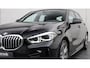 BMW 1-Serie 120i Executive M-Sport | Live Cockpit Professional | Stoelverwarming | Apple Carplay