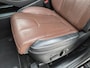 Hyundai Santa Fe 1.6 T-GDI PHEV 5p Premium Sky 4WD / SOH 100% / Dealer onderhouden / Glazen schuif- en kanteldak / Head Up Display / Trekgewicht 1350 kg / Elektrische achterklep / Stuur- Stoel & Achterbank verwarming / Rondomzicht camera / Stoelventilatie /