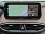Hyundai Santa Fe 1.6 T-GDI PHEV 5p Premium Sky 4WD / SOH 100% / Dealer onderhouden / Glazen schuif- en kanteldak / Head Up Display / Trekgewicht 1350 kg / Elektrische achterklep / Stuur- Stoel & Achterbank verwarming / Rondomzicht camera / Stoelventilatie /