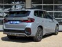 BMW X1 xDrive25e M SPORT | PANORAMA | TREKHAAK | LEDER | HEAD UP | ELEKTR. STOELEN | 360 CAMERA |