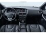 Volvo V40 2.0 T4 R-Design | Panoramadak | Camera | Standkachel | LED | Stoelverwarming | Automaat | 17 inch