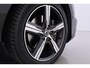 Volvo V40 2.0 T4 R-Design | Panoramadak | Camera | Standkachel | LED | Stoelverwarming | Automaat | 17 inch