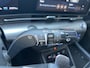 Hyundai Kona Electric Comfort Smart 65.4 kWh | Camera | Carplay draadloos | Climate control | Adaptive cruise control | Elektrische achterklep | Full LED koplampen | Stuurverwarming | Stoelverwarming | Navigatie | 19'' Velgen