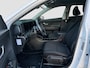 Hyundai Kona Electric Comfort Smart 65.4 kWh | Camera | Carplay draadloos | Climate control | Adaptive cruise control | Elektrische achterklep | Full LED koplampen | Stuurverwarming | Stoelverwarming | Navigatie | 19'' Velgen