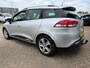 Renault Clio Estate 0.9 TCe Dynamique met trekhaak en parkeersensoren en navigatie en bluetooth telefoon / media en airco