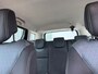 Renault Clio Estate 0.9 TCe Dynamique met trekhaak en parkeersensoren en navigatie en bluetooth telefoon / media en airco