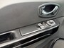 Renault Clio Estate 0.9 TCe Dynamique met trekhaak en parkeersensoren en navigatie en bluetooth telefoon / media en airco