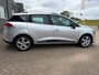 Renault Clio Estate 0.9 TCe Dynamique met trekhaak en parkeersensoren en navigatie en bluetooth telefoon / media en airco