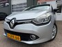 Renault Clio Estate 0.9 TCe Dynamique met trekhaak en parkeersensoren en navigatie en bluetooth telefoon / media en airco
