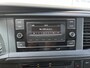 Volkswagen Transporter 2.0 TDI L2H1 DC 30 Dubbele cabine open laadbak Airco Cruise controle trekhaak 2200kg trekgewicht Telefoonverbinding