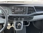 Volkswagen Transporter 2.0 TDI L2H1 DC 30 Dubbele cabine open laadbak Airco Cruise controle trekhaak 2200kg trekgewicht Telefoonverbinding