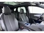 Peugeot 3008 1.6 HYbrid4 300 GT | Panoramadak | Achteruitrijcamera | Cruise control | Stuurversnellingen | Apple carplay/Android auto | Navigatie | Interieurverlichting | Stof/Leren bekleding | Climate control | Dodehoekdetectie | Stuurbediening |