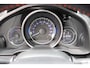 Honda Jazz 1.5 i-VTEC Dynamic Automaat. Luxe uitvoering, lage km stand!