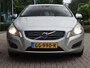 Volvo V60 1.6 DRIVe R-Design Airco / Trekh / Pdc / Handgesch / Leder / Volledig onderhouden / All-season banden