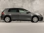 Volkswagen Golf 1.0 TSI Sportline Automaat (APPLE CARPLAY, GROOT NAVI, CLIMATE, STOELVERWARMING, SPORTSTOELEN, GETINT GLAS, PARKEERSENSOREN, CRUISE, NIEUWSTAAT)