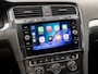 Volkswagen Golf 1.0 TSI Sportline Automaat (APPLE CARPLAY, GROOT NAVI, CLIMATE, STOELVERWARMING, SPORTSTOELEN, GETINT GLAS, PARKEERSENSOREN, CRUISE, NIEUWSTAAT)