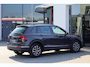 Volkswagen Tiguan 1.4 TSI eHybrid Life Business 245PK / 180kW DSG, Wegklapbare trekhaak, elektrische achterklep (Easy Open), dodehoekdetectie (Side Assist), achteruitrijcamera (Rear View), privacy glas, digital cockpit, verwarmbare voorstoelen, verwarmbaar multifunctioneel lederen stuurwiel, 30 kleuren sfeerverlichting, adaptieve cruise control (ACC), elektrisch verstel-, verwarm- en inklapbare buitenspiegels, navigatie, LED verlichting, draadloos Apple Carplay & Android Auto, parkeersensoren voor en achter (PDC), keyless start entry etc.