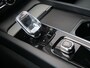 Volvo XC60 2.0 T8 Plug-in hybrid AWD Plus Dark 455 Pk Automaat Navi / DAB / Leer / Camera / 20 inch / Pano-dak