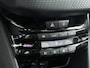 Peugeot 2008 SUV 110pk Automaat Allure | Trekhaak | Panoramadak | Apple Carplay/Android Auto | Camera | Navigatie | Armsteun Tussen de Voorstoelen