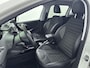 Peugeot 2008 SUV 110pk Automaat Allure | Trekhaak | Panoramadak | Apple Carplay/Android Auto | Camera | Navigatie | Armsteun Tussen de Voorstoelen