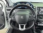 Peugeot 2008 SUV 110pk Automaat Allure | Trekhaak | Panoramadak | Apple Carplay/Android Auto | Camera | Navigatie | Armsteun Tussen de Voorstoelen