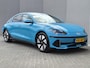 Hyundai Ioniq 6 Connect 53 kWh / SOH 100% / warmtepomp / Dealer onderhouden / Fabrieksgarantie tot 08-2028 / CCS snelladen / All season banden / Head Up Display / WLTP bereik 429 km bereik stad 589 km / Achteruitrijcamera / Apple Carplay Android Auto /