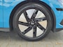 Hyundai Ioniq 6 Connect 53 kWh / SOH 100% / warmtepomp / Dealer onderhouden / Fabrieksgarantie tot 08-2028 / CCS snelladen / All season banden / Head Up Display / WLTP bereik 429 km bereik stad 589 km / Achteruitrijcamera / Apple Carplay Android Auto /