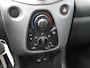 Peugeot 108 1.0 e-VTi Active | Getint glas | Airco | 5 drs | Dealer onderhouden | Weinig KM | Radio USB