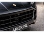 Porsche Cayenne Coupé E-Hybrid SportDesign Zwart | Luchtvering | 22 Inch | 360° Camera | Adapt. Sportstoelen