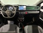 Renault Twingo Urban Range Techno 27.5 kWh Automaat | Demo - Beschikbaar per 01-10-2026 | Armsteun | Camera | Parkeersensoren | Climate Control | Full LED | Adaptive Cruise Control | Navigatie | 18" Lichtmetalen Velgen |