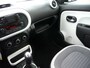 Renault Twingo 1.0 SCe 70PK 5DRS. Collection AIRCO/ CRUISE CONTROLE/ PACK ROUGE/ STRIPING/ ETC... 1e EIGENAAR! RIJKLAAR!