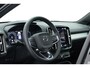 Volvo XC40 1.5 T5 Plug-in hybrid Plus Dark | Pano-dak | Trekhaak | ACC | H&K Audio |  Stoel + stuurverw. | Camera |  Elek. stoelen |