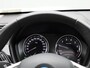 BMW X1 xDrive25e (162 kW) | PANORAMADAK | ACHTERUITRIJCAMERA | ELEKTRISCHE KOFFERKLEP | CLIMATE CONTROL | CRUISE CONTROL | LEDEREN BEKLEDING |