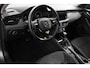Skoda Kamiq 1.0 TSI 110 pk DSG Life Navigatie Apple Carplay/Android Auto Adaptieve Cruise Control Parkeersensor achter Verwarmde voorstoelen LED-verlichting voor Dakrail DAB